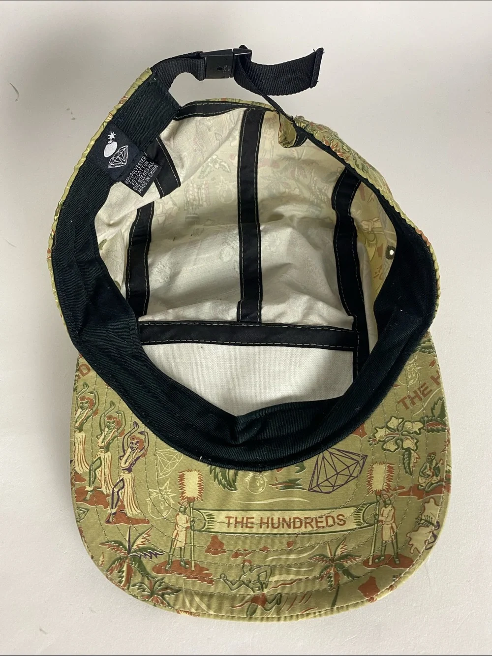 The hundreds x Diamond Supply Hawaiian Hat Strap back Cap Men